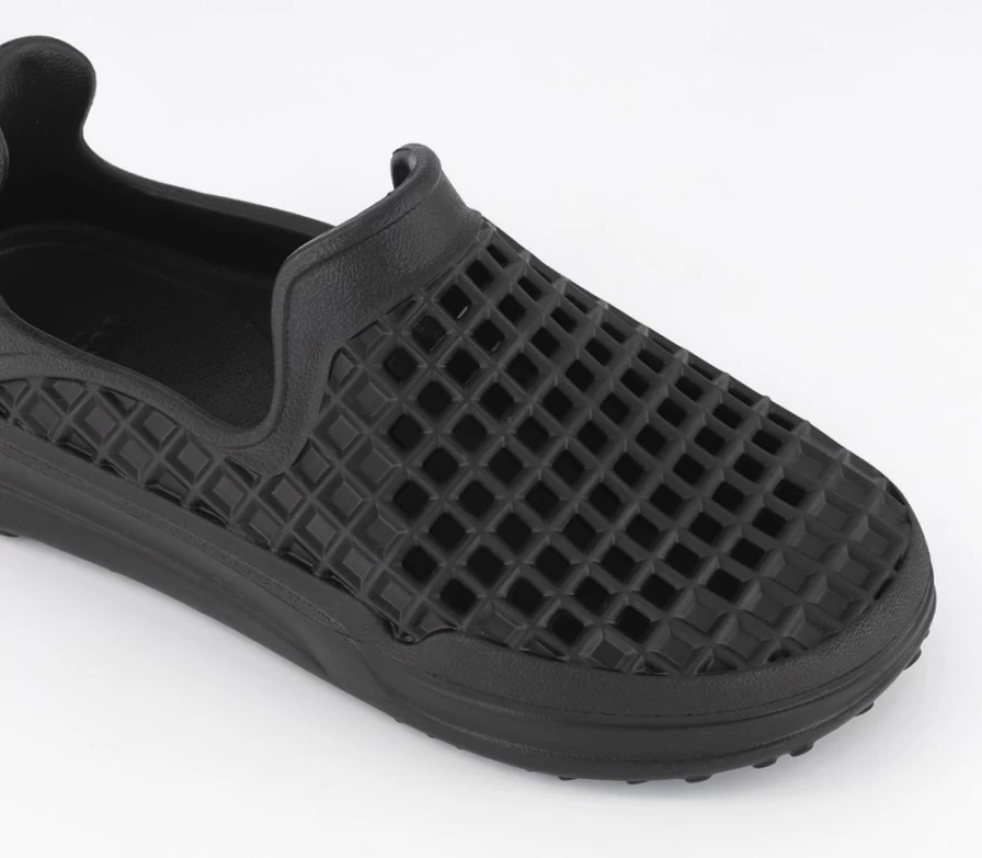 LUSSO CLOUD Men's Jet Black Scenario Slip-On Shoes