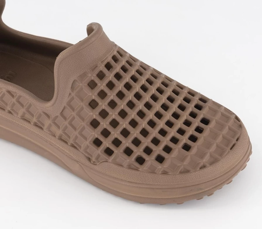 LUSSO CLOUD Men's Malt Slip-On Comfort Shoes – Lightweight Casual Loafers