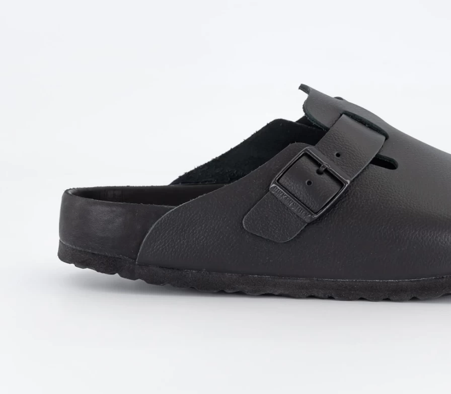 BIRKENSTOCK Boston Unisex Soft Footbed Clogs in Black – Comfortable Leather Slip-On Shoes